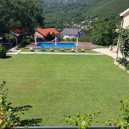 Villa, Pool And Relax For 12 Persons Kuti Kültér fotó
